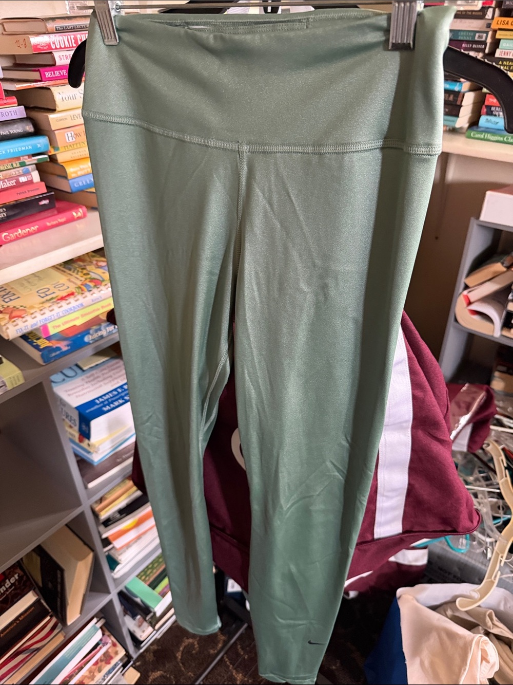 Women’s Sage Green Active Leggings